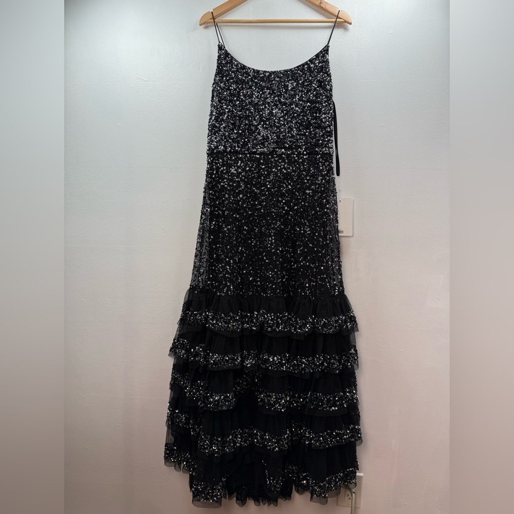 MAC DUGGAL Black Embellished Scoop Neck Tiered Gown Size 12 New - Picture 4 of 12